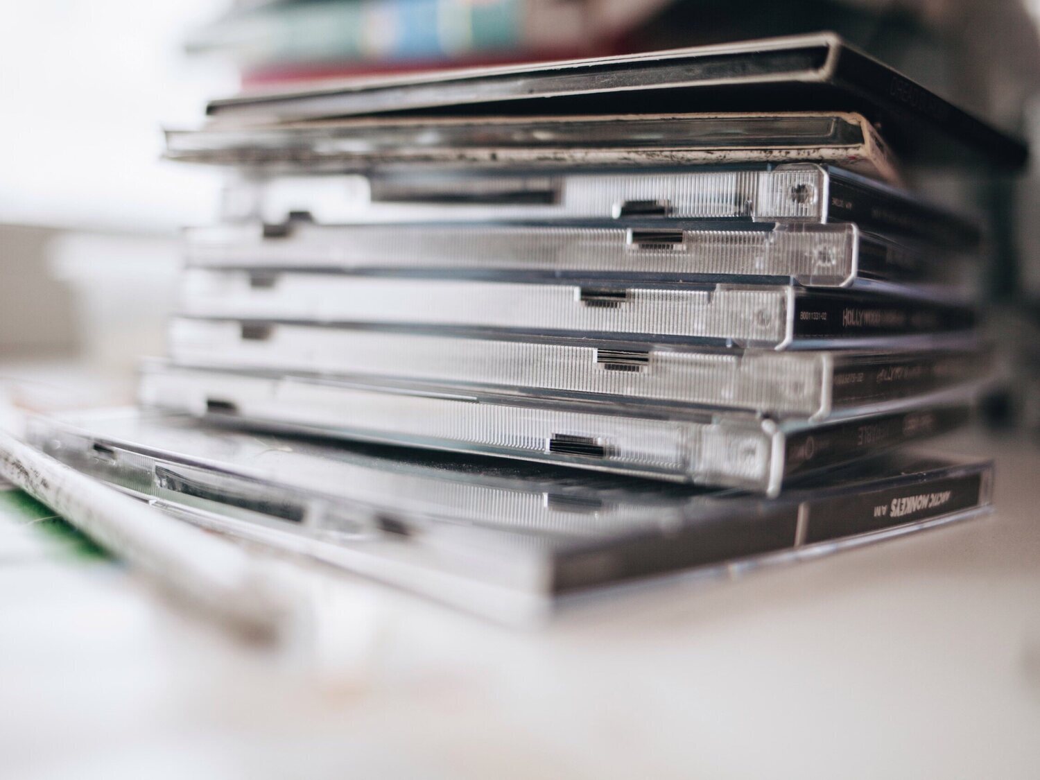La desconcertante suma de dinero que recibió un cliente tras dejar unos 100 DVD