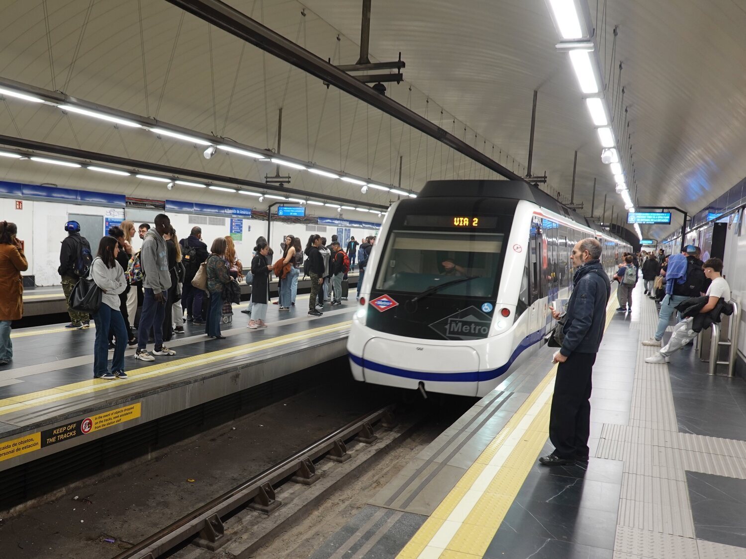 Caos en Metro de Madrid: el cierre de la línea 6 genera problemas de movilidad