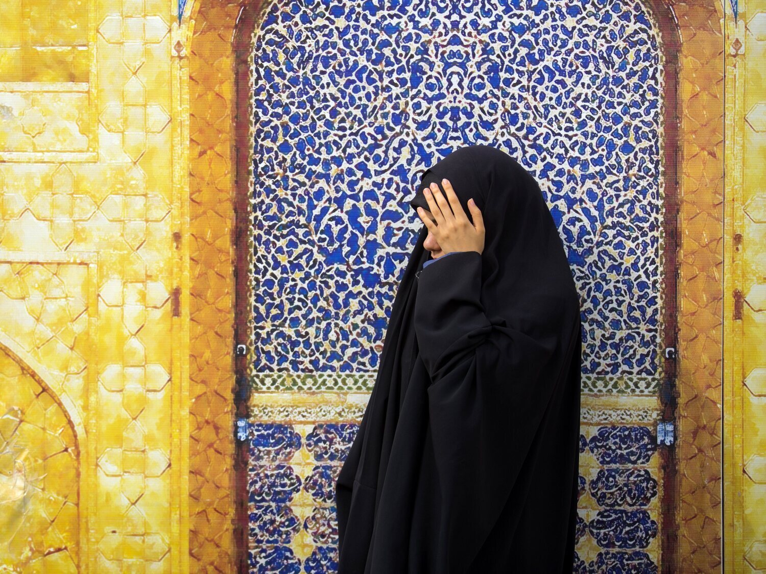 Irán se plantea dejar conducir motocicletas a las mujeres