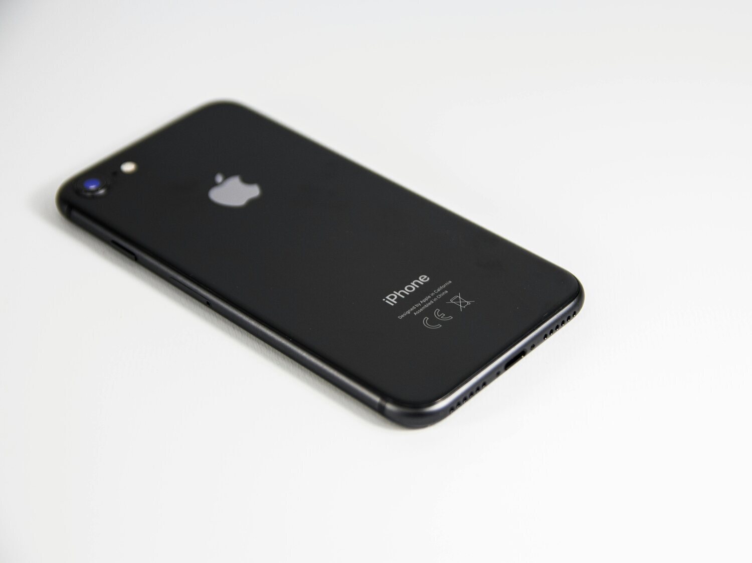 Sale iOS 26, nuevo sistema operativo de Apple: ¿Qué tipos de iPhone no se actualizarán?