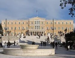 Huelga en Grecia contra la ampliación de la jornada laboral a 13 horas diarias