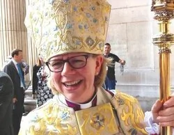 Quién es Sarah Mullaly: la primera mujer al frente de la Iglesia Anglicana