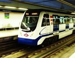 Metro de Madrid niega colapsos: las redes lanzan brutales respuestas