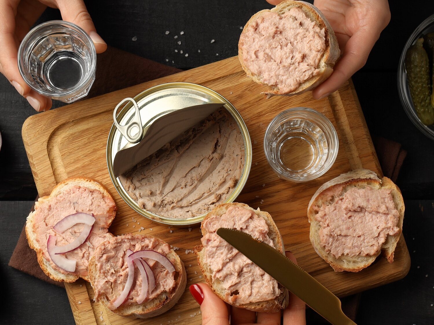 Alerta alimentaria: retiran este popular paté del supermercado por metal incrustado