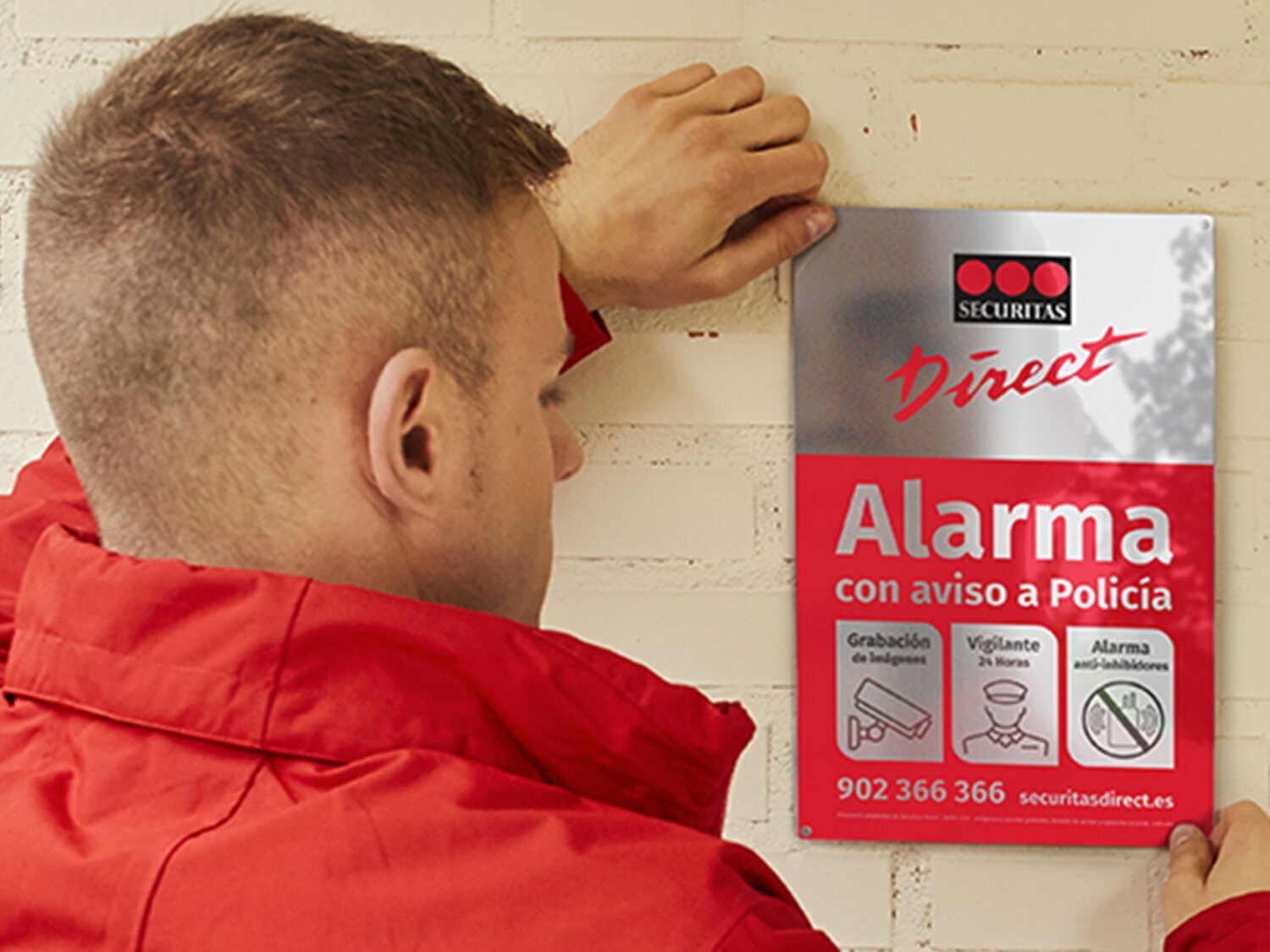 La multa que enfrentas por poner una pegatina de alarma en casa sin contratar el servicio