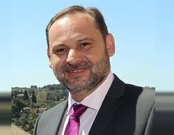 ¿Qué pasaría con el escaño de Ábalos si entra en prisión?