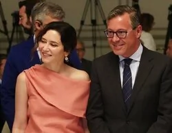 La mano derecha de Ayuso cuenta con dos trabajadores que cobran dinero público