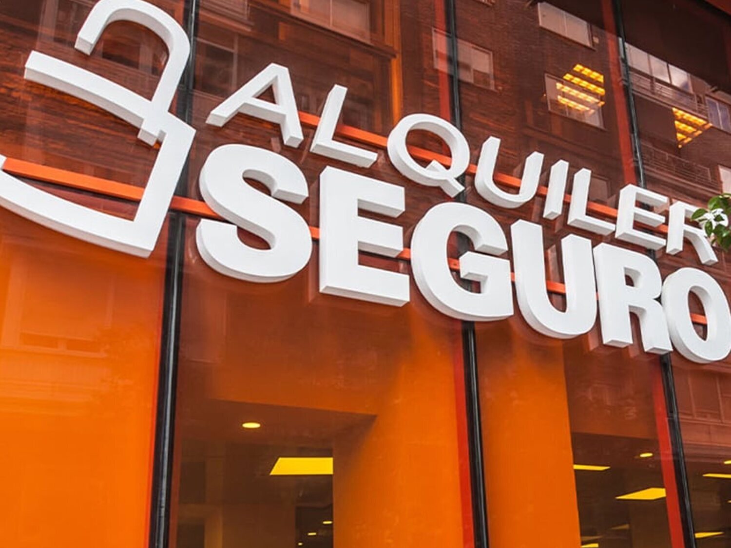 Consumo propone multar a Alquiler Seguro con 3,6 millones por abusar de los consumidores