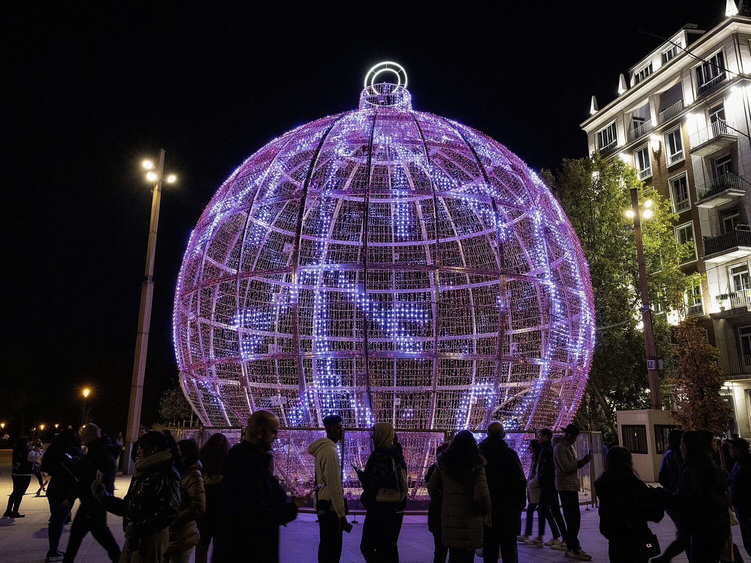 Cuándo encienden las luces de Navidad en Madrid 2025: fechas y actos programados