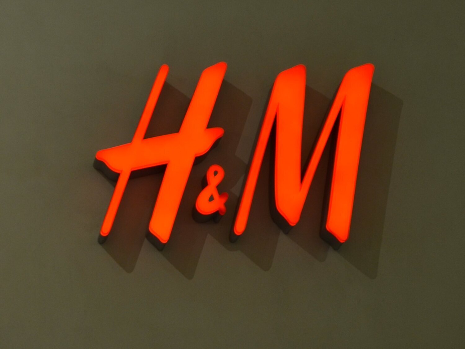 Adiós H&M: cierra estas 28 tiendas en España