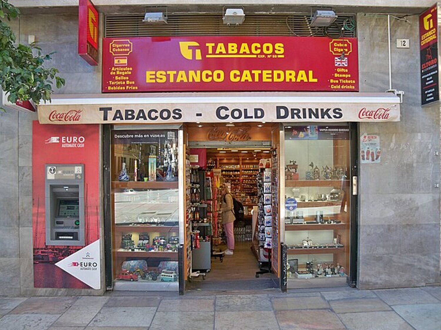 ¿Cuánto gana el dueño de un estanco?: salen a la luz los beneficios de este negocio