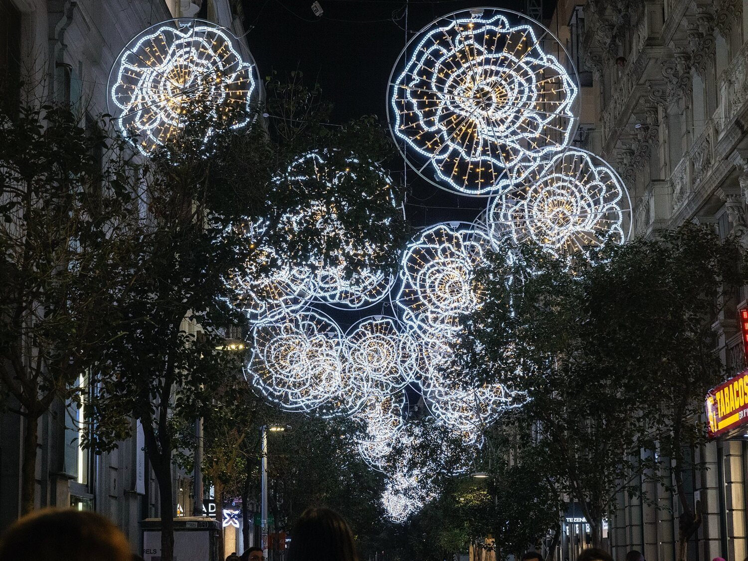 Llegan las luces de Navidad a Madrid: fechas y lugares más emblemáticos