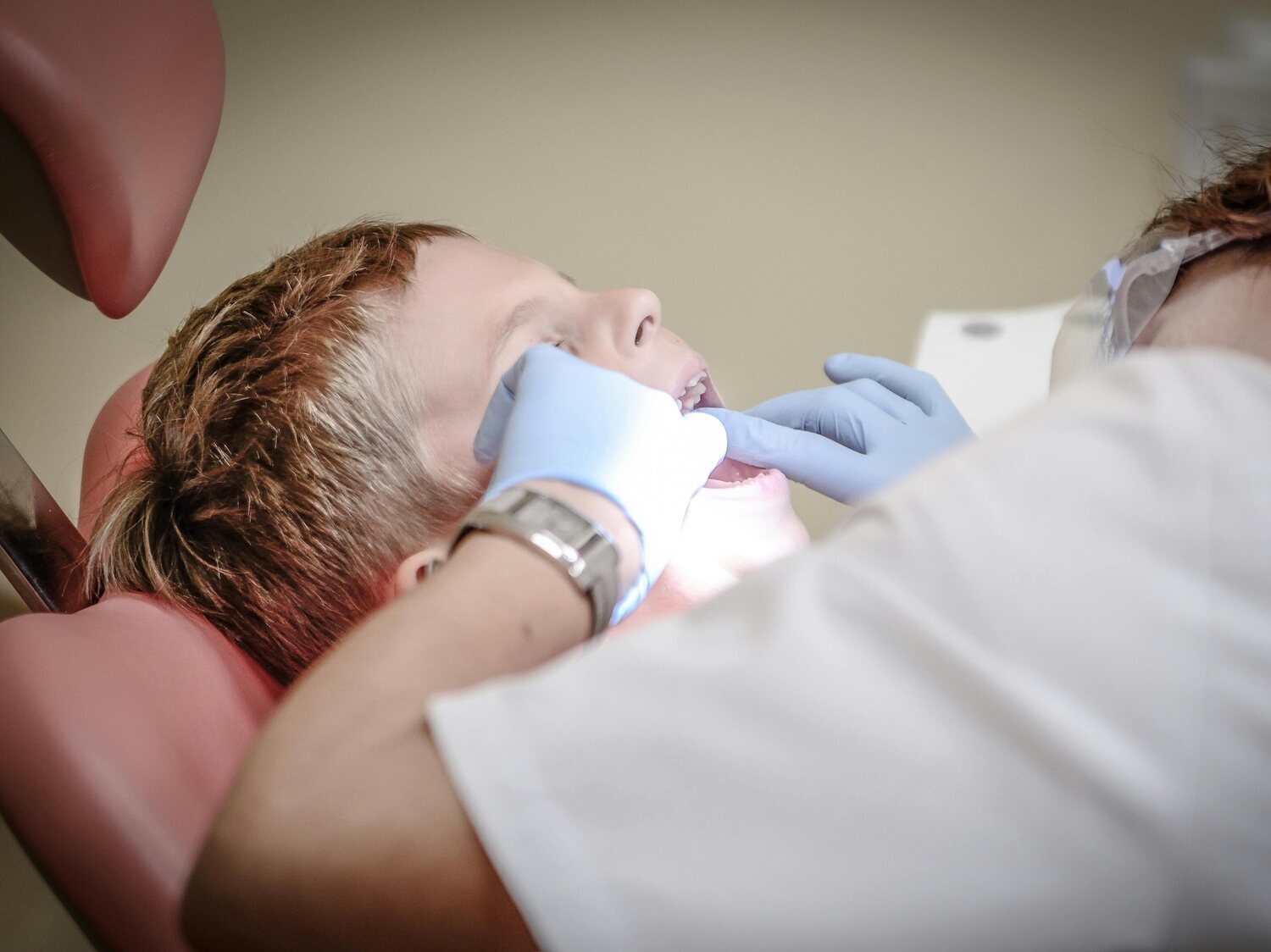 Sale a la luz la causa de la muerte de una menor en un dentista de Valencia