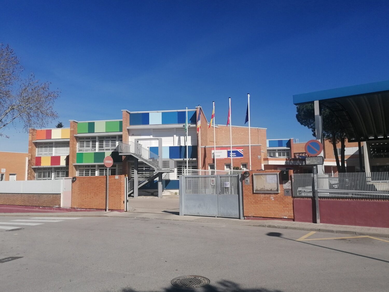 Dos alumnos agreden sexualmente a un niño de 6 años en un colegio de Las Rozas