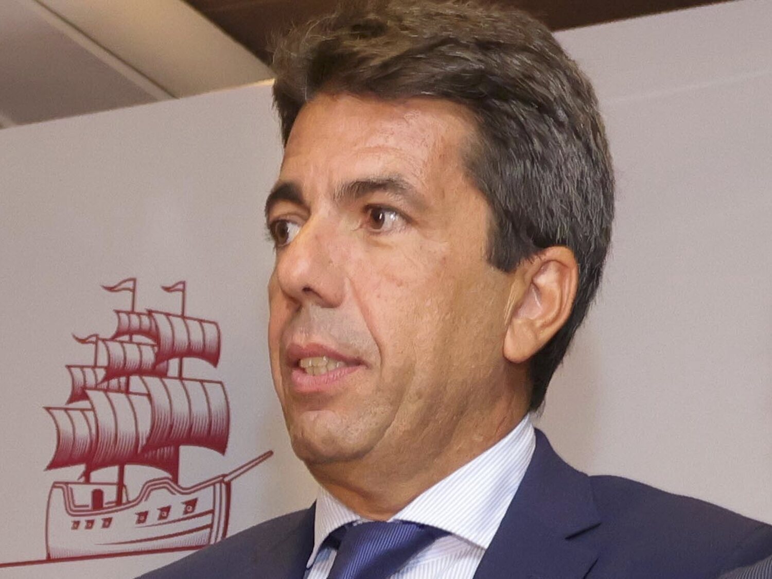 Dos horas antes de terminar su comida: Mazón sabía las complicaciones que había de la Dana