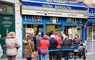 ¿Cuál es la mejor hora para comprar Lotería de Navidad en 'Doña Manolita'?