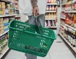 Más Madrid propone supermercados públicos para contener precios: el PSOE tumba la idea