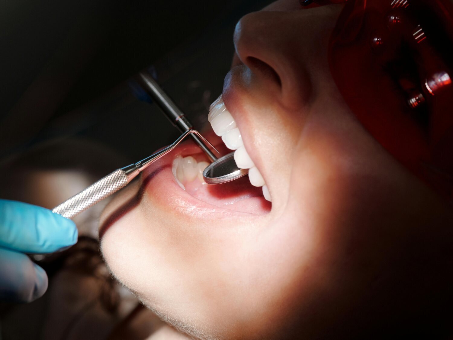 Detenido el anestesista que sedó a la menor que murió en una clínica dental de Alzira
