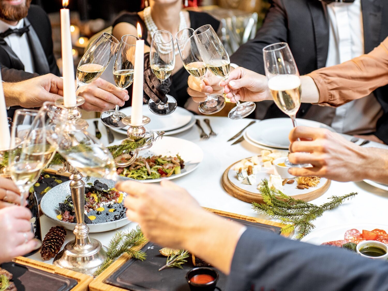 Confirmado por la OCU: el alimento del supermercado que más ha sube en Navidad 2025