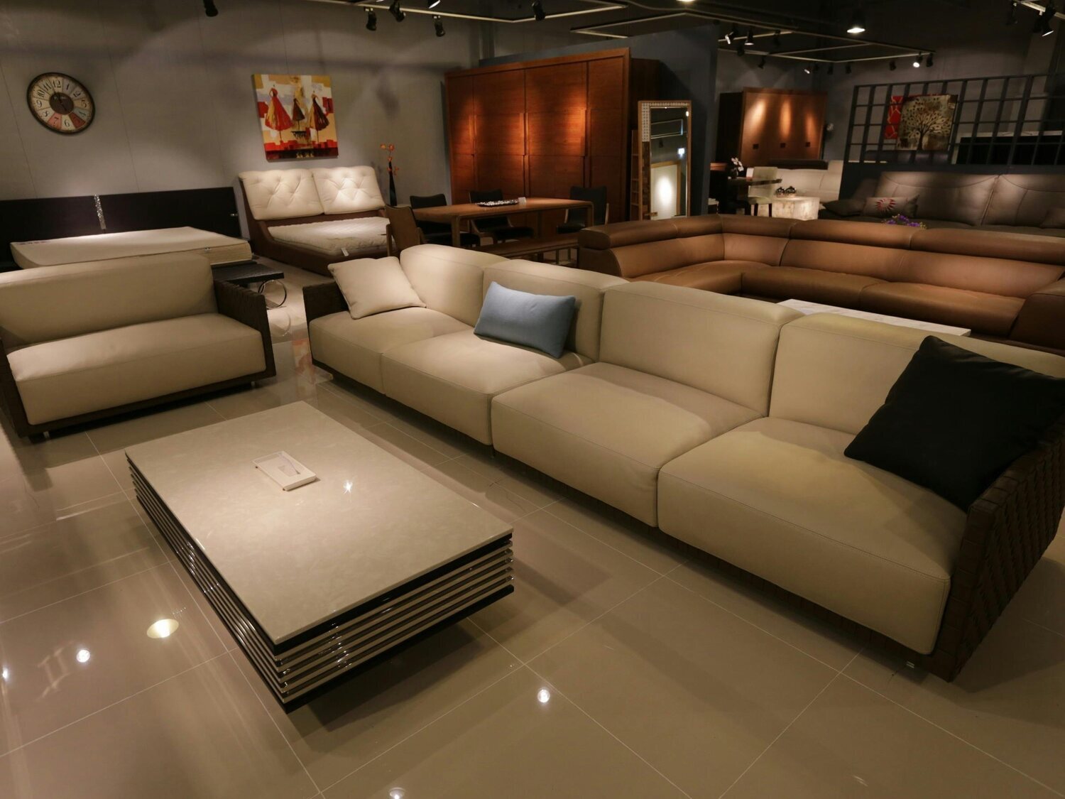 Ni Ikea ni Jysk: la multinacional de mobiliario que abre tiendas por toda España