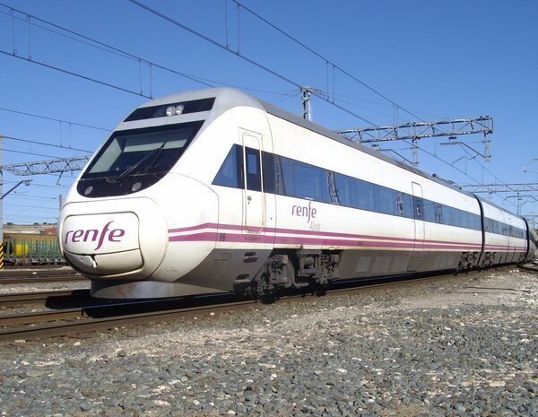 Cómo funciona el nuevo abono único de transporte: precios, fechas y servicios incluidos