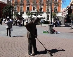 Sale a la luz la reforma de la plaza Jacinto Benavente de Madrid: su nuevo aspecto