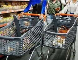Confirmado: estos son los supermercados que suben más sus precios en Navidad 2025