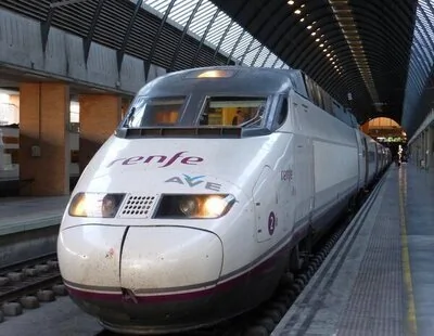 Cuánto dura un viaje de alta velocidad Madrid-Barcelona: en pleno caos ferroviario