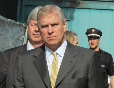 Salen a la luz brutales imágenes del ex príncipe Andrés: en la red pederasta de Epstein