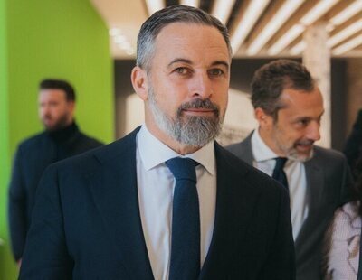 VOX rompe con su origen: la cúpula pierde a históricos mientras Abascal sigue al frente