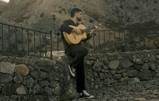 Gonzalo Alhambra: "Andalucía es lo que me inspira al cantar"