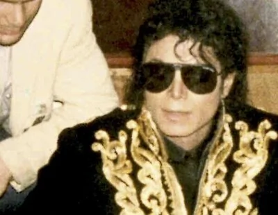 Acusan a Michael Jackson de presunto tráfico sexual infantil y abusos reiterados