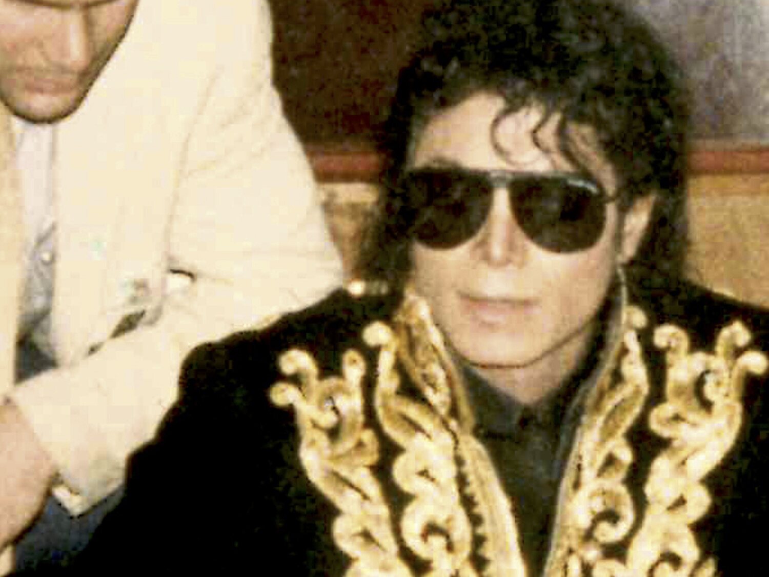 Acusan a Michael Jackson de presunto tráfico sexual infantil y abusos reiterados