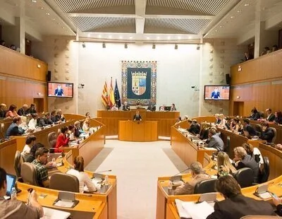 El PP logra la presidencia de las Cortes de Aragón sin el apoyo de VOX