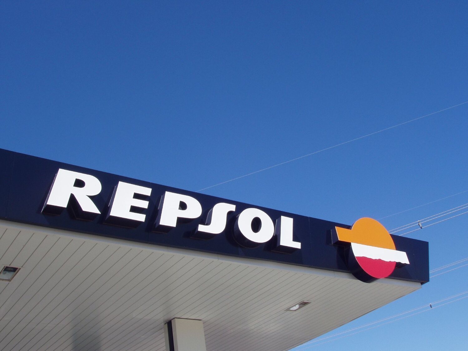 Adiós Repsol: corta la venta de carburante en estos casos por la guerra de Irán