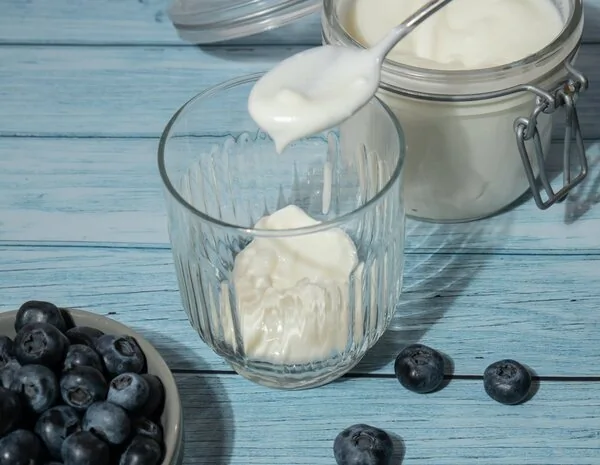 Alerta alimentaria: retiran estos yogures y panes del supermercado