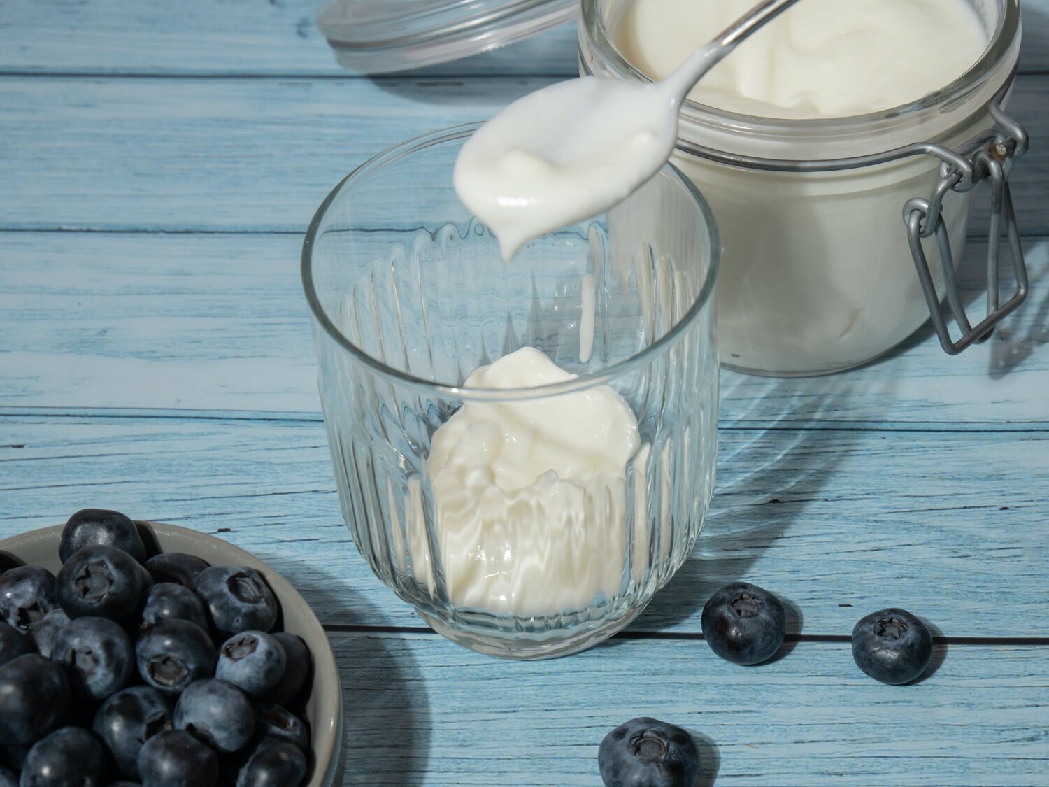 Alerta alimentaria: retiran estos yogures y panes del supermercado