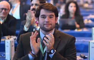 Dimite el secretario general de Nuevas Generaciones del PP y pide el voto para VOX