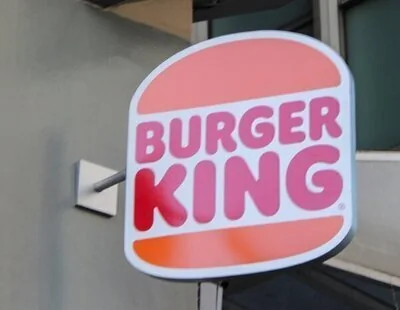 Burger King deberá indemnizar al trabajador despedido por poner el 'Cara al sol'