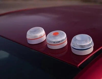 Interior aclara cuándo se multa por no llevar la baliza V-16