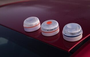 Interior aclara cuándo se multa por no llevar la baliza V-16