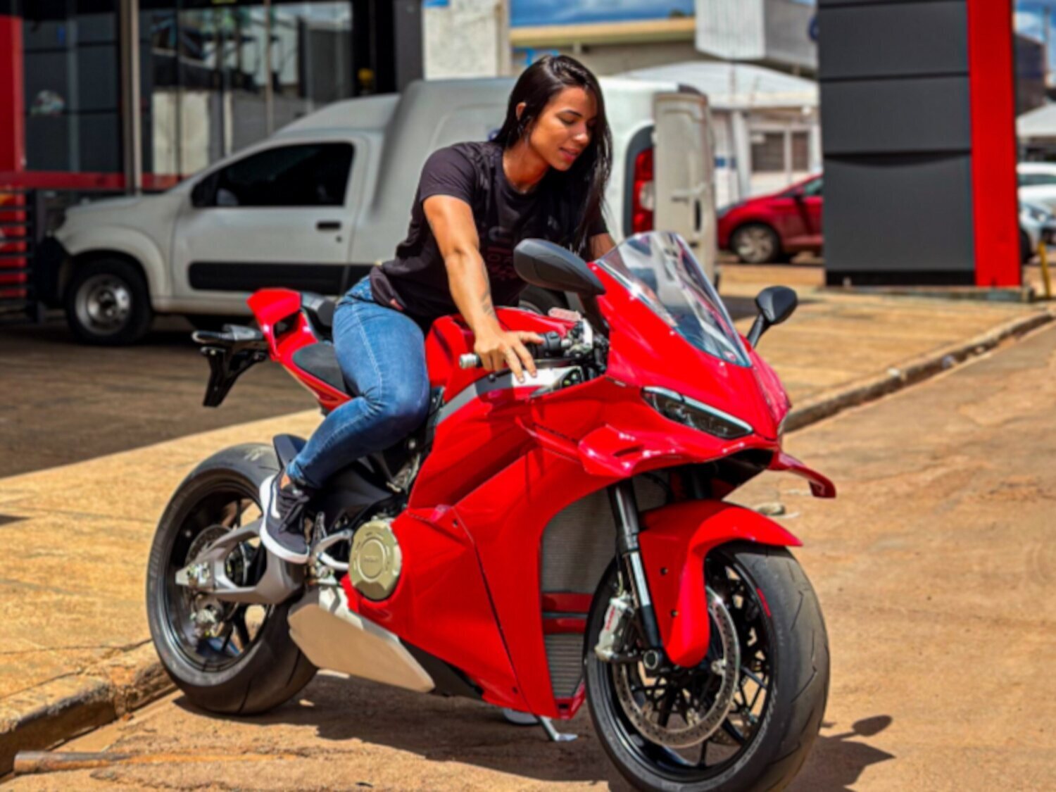 Tragedia en Brasil: muere una influencer de 25 años y su padre fallece el mismo día