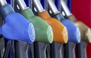Los mejores trucos para ahorrar gasolina en Semana Santa pese a la subida del combustible
