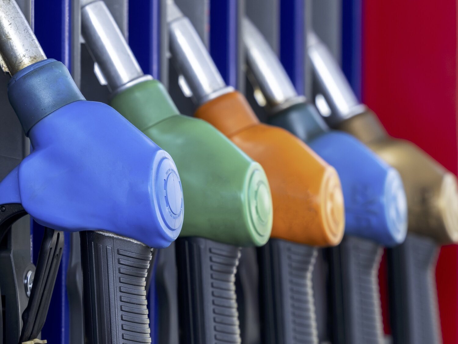 Los mejores trucos para ahorrar gasolina en Semana Santa pese a la subida del combustible