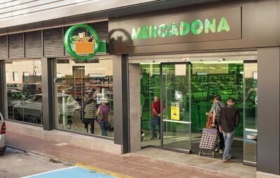Estos son los supermercados que abren en Semana Santa 2026 y el horario de Mercadona