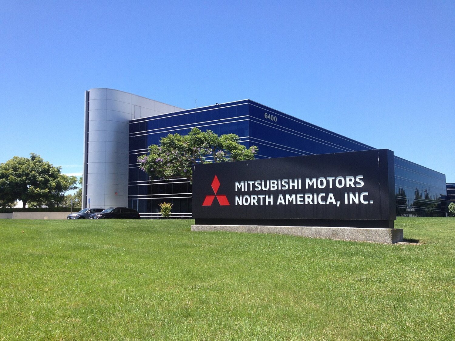 Mitsubishi lanza una IA que detecta si conduces borracho y que podría interesar a la DGT