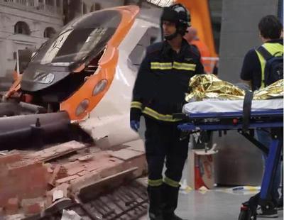 56 heridos en un accidente de tren en Barcelona