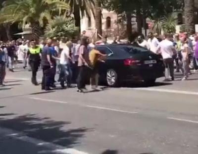 Varios taxistas propinan una paliza a un conductor de Cabify en Málaga