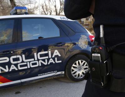 Hallan muerto a un hombre con los genitales atados al gatillo de la escopeta en Murcia