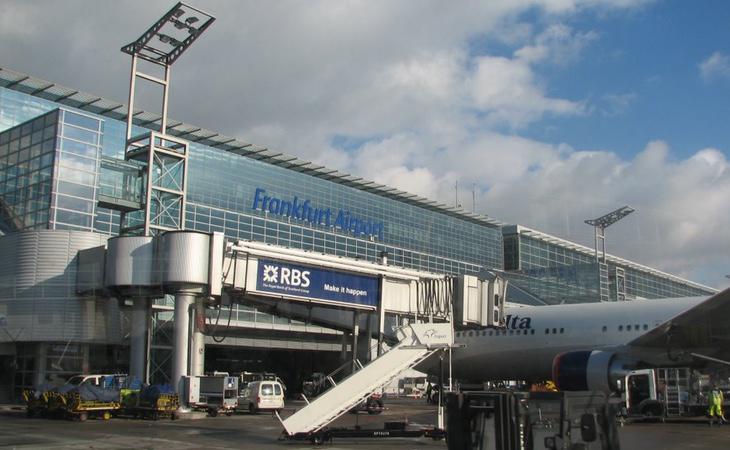 El aeropuerto de Frankfurt ha recibido un ataque con gas lacrimógeno